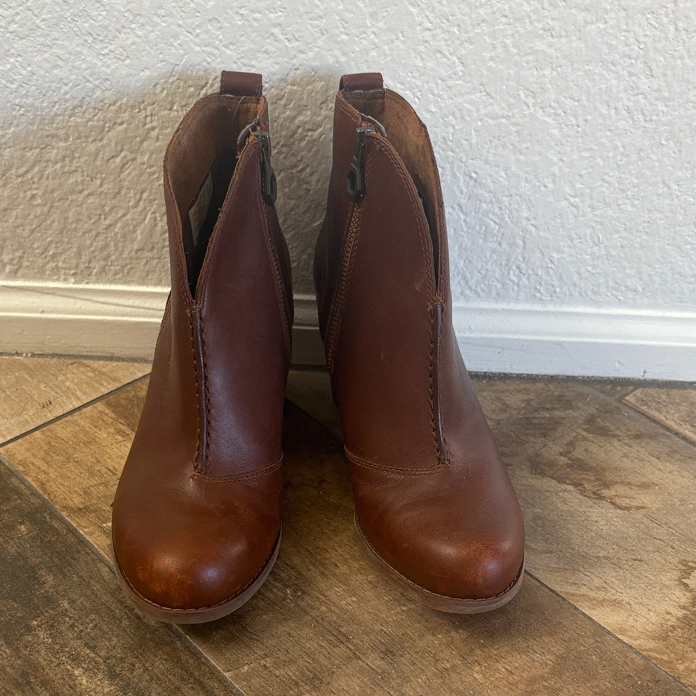 Timberland Chestnut Ankle Booties